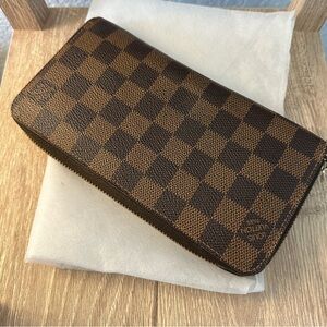 Louis Vuitton Damier Ebene Long Zippy Wallet